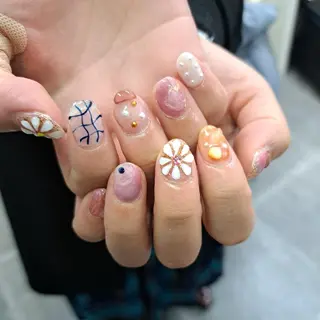ネイル Nail mood デザイン持ち込みokのネイルデザイン
