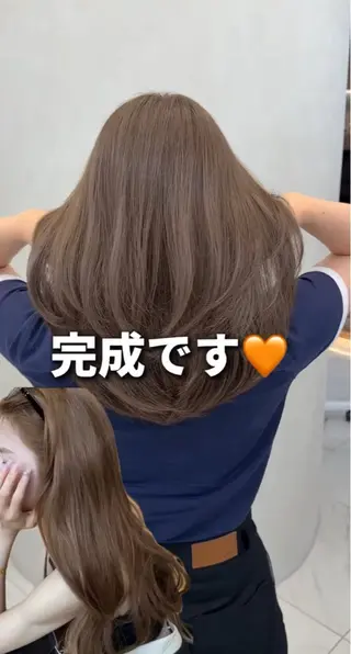 カラー 韓国風レイヤーカラー ライムのヘアスタイル