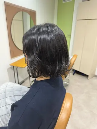 ミディアム 水口 莉央のヘアスタイル