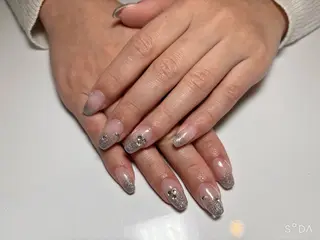 ネイル ネイル脱毛 Reeのネイルデザイン