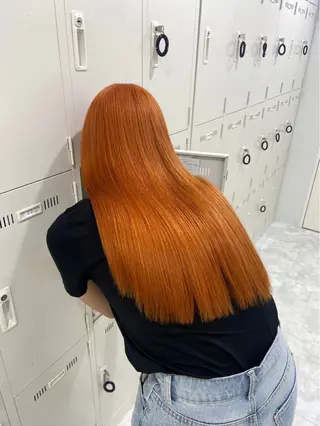 ロング カラー トレンド暖色ヘア🍒 miu🍒のヘアスタイル