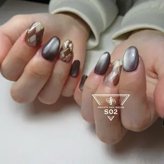 ネイル S02 𝙲𝚑𝚒𝚎のネイルデザイン