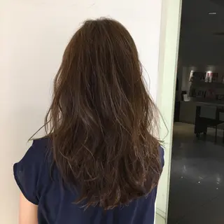セミロング 艶髪 森田/嵩士のヘアスタイル