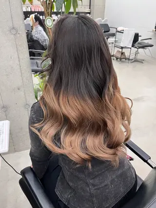ロング 中道 晶のヘアスタイル