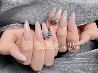 ネイル ✨Nailsalon Vi+✨のネイルデザイン
