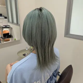 ミディアム 推しカラー🦉にじさ んじカラー🌈🕒✨のヘアスタイル