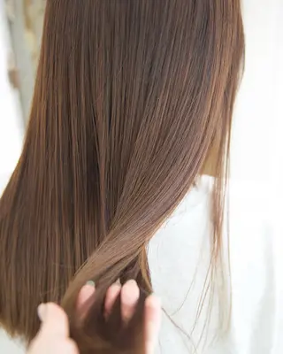 セミロング カラー fio マナミのヘアスタイル