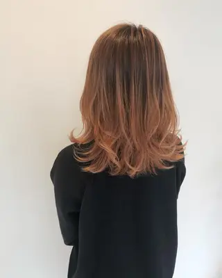 セミロング カラー 湯浅 了一のヘアスタイル