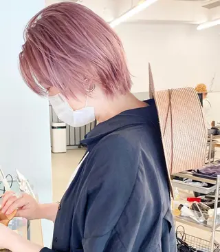 ショート カラー Flamme Annaのヘアスタイル