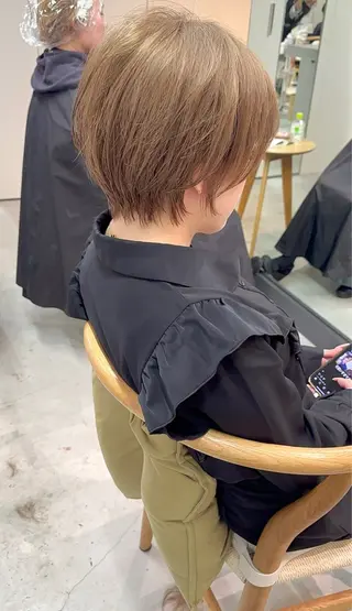 ミディアム カラー 似合わせショート×透 明感/やじまたかしのヘアスタイル