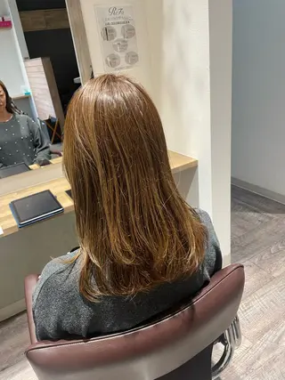 カラー SOL Matsumuraのヘアスタイル
