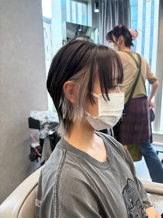 ショート カラー jyui/原宿 ハイトーン/デザインのヘアスタイル