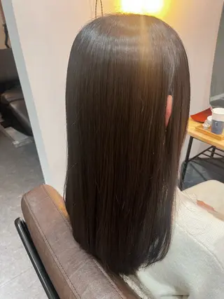 ミディアム 山岡 美穂のヘアスタイル