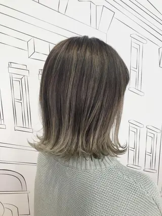 ミディアム カラー TOMOKA 艶髪/透明感カラーのヘアスタイル