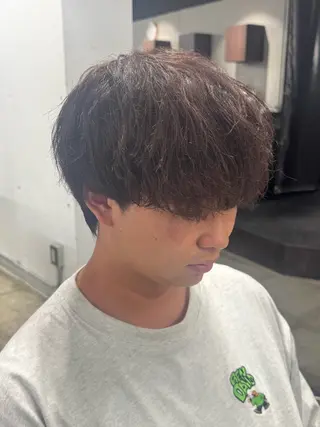 カラー パーマ メンズ 岩佐 柚太のヘアスタイル