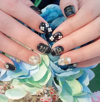 ネイル R salonのネイルデザイン