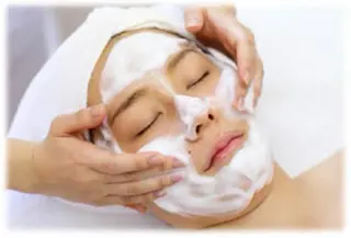 ラ・デエース✨ 肌質改善　中里のエステ・リラクイメージ