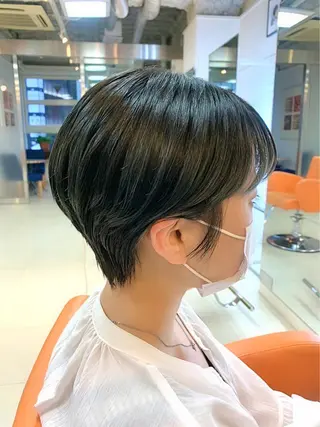 ショート カラー ヘアアレンジ 鶴﨑 美優亜のヘアスタイル