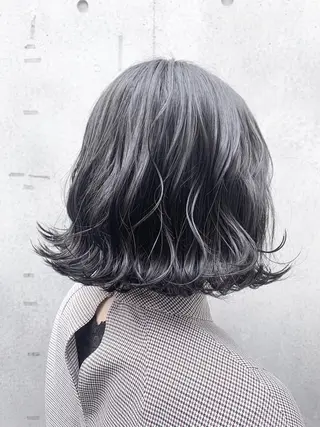 ミディアム カラー 平 ちひろのヘアスタイル
