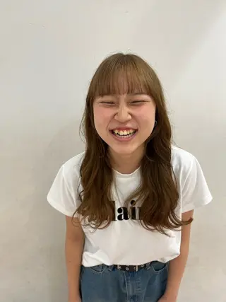 ロング 荒川 三希のヘアスタイル