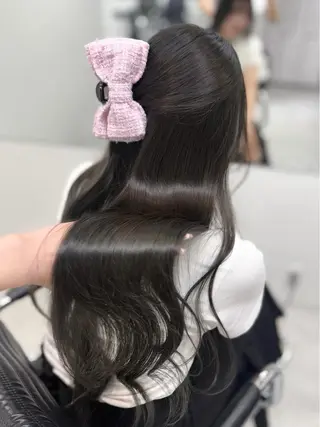ロング カラー ワンホンヘア 🤍𝑀𝐼𝐻𝑂のヘアスタイル