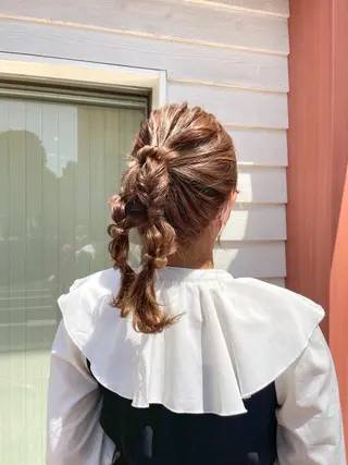セミロング カラー ヘアアレンジ miwa♡暖色カラー 盛れる顔周り.ヘアメのヘアスタイル