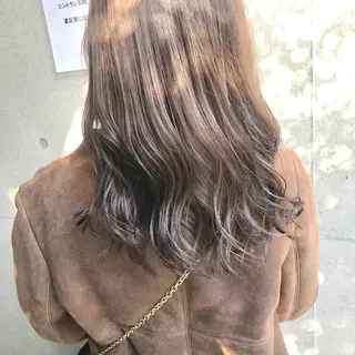 ミディアム カラー ヤスドミ ケイスケのヘアスタイル