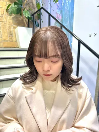 ミディアム 暖色ｶﾗｰ/ﾚｲﾔｰ ｶｯﾄ/Yunaのヘアスタイル