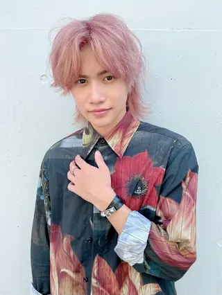 カラー メンズ 深沢 秀のヘアスタイル