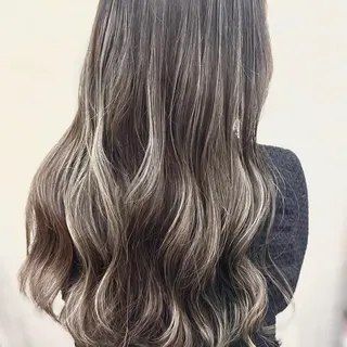 ロング カラー ヘアアレンジ モテ髪💛美髪矯正 ✨艶髪特化🫧山根のヘアスタイル