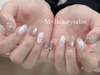 ネイル M+  Beauty Salonのネイルデザイン