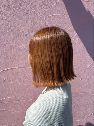 ミディアム カラー momb 折戸結菜のヘアスタイル
