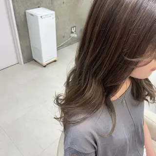 ロング カラー 坂本 沙也加のヘアスタイル