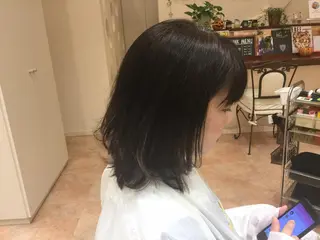 ミディアム 庄嶋 彩香のヘアスタイル