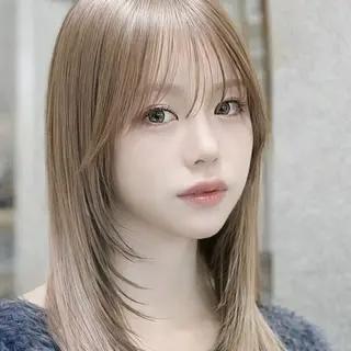 ロング カラー ブリーチ縮毛矯正加藤 赤み無し透明感ヘアのヘアスタイル