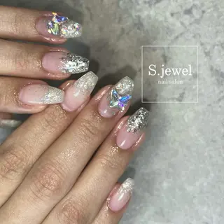 ネイル S. JEWELのネイルデザイン