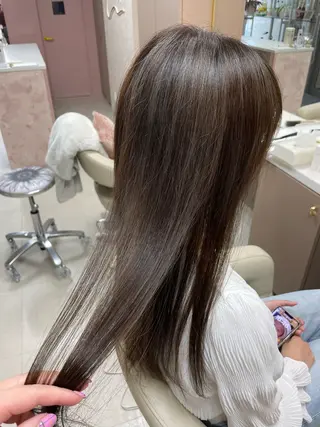 ロング カラー 坂本 沙也加のヘアスタイル