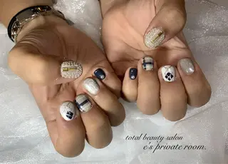 ネイル LAVISH nail salonのネイルデザイン