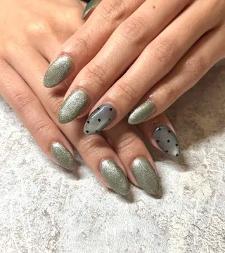 ネイル Lowé所属・Lowé みるくのネイルデザイン