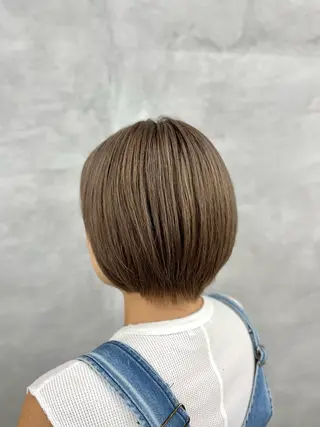 ショート カラー ナカジマ ハルカのヘアスタイル