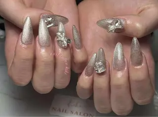 ネイル 林 Yunaのネイルデザイン