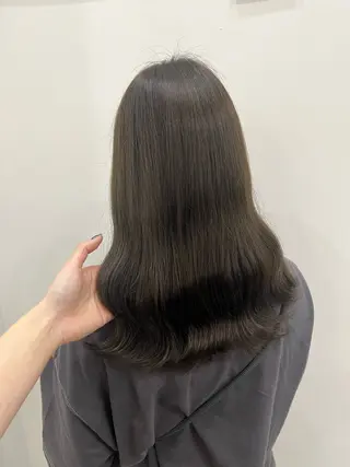 セミロング 小池 楓のヘアスタイル