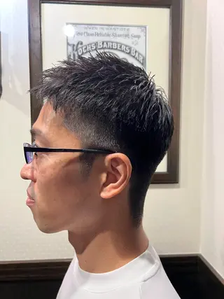 ショート ラヴィザバーバー所属・メンズカット オカムラリョウのヘアスタイル