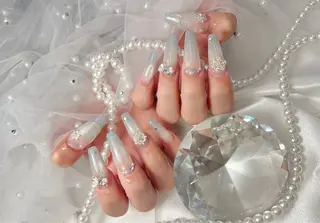 ネイル bijou nails　蓮のネイルデザイン