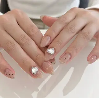 ネイル HIN NAILのネイルデザイン