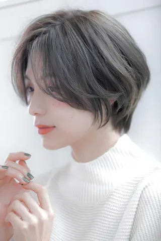 ショート カラー オタク美容師🎮 AKARIのヘアスタイル
