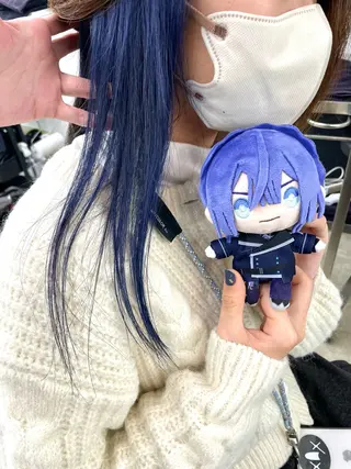 セミロング カラー インナーカラー 推し ブリーチ  髪質改善のヘアスタイル