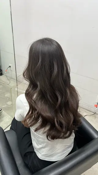 ロング こはる/韓国🇰🇷 /ブリーチ/カラー♡のヘアスタイル