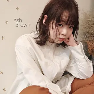 ミディアム カラー 市川 千夏のヘアスタイル