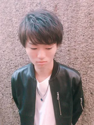 ショート カラー パーマ メンズ ちこ .のヘアスタイル